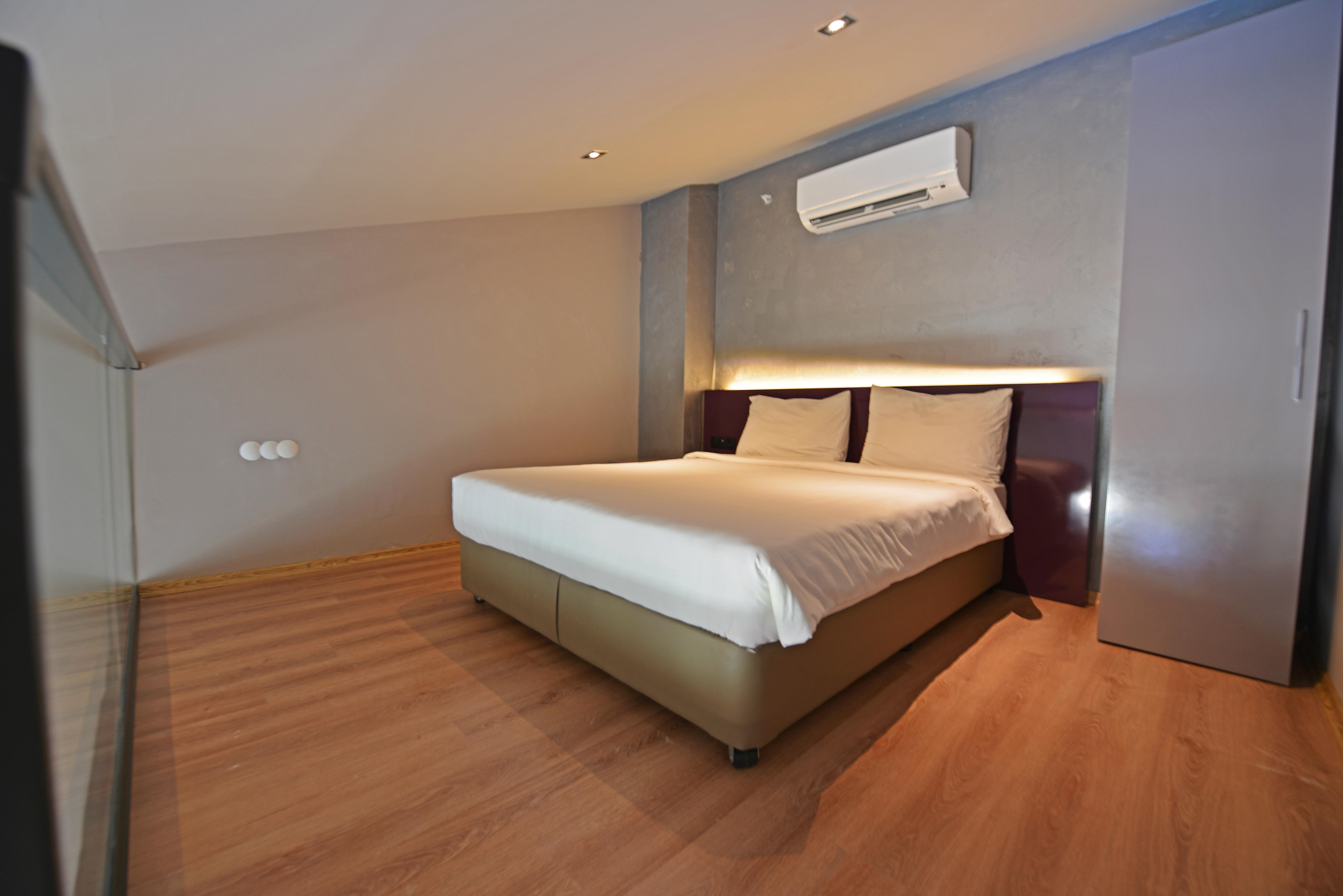 Mirage World Hotel إتْشميلير المظهر الخارجي الصورة